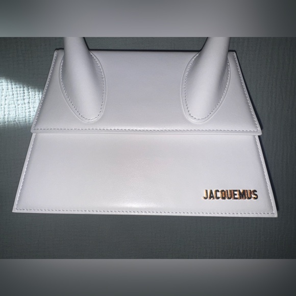 Jacquemus Le Grand Chiquito Large Leather Handbag - Picture 11 of 16